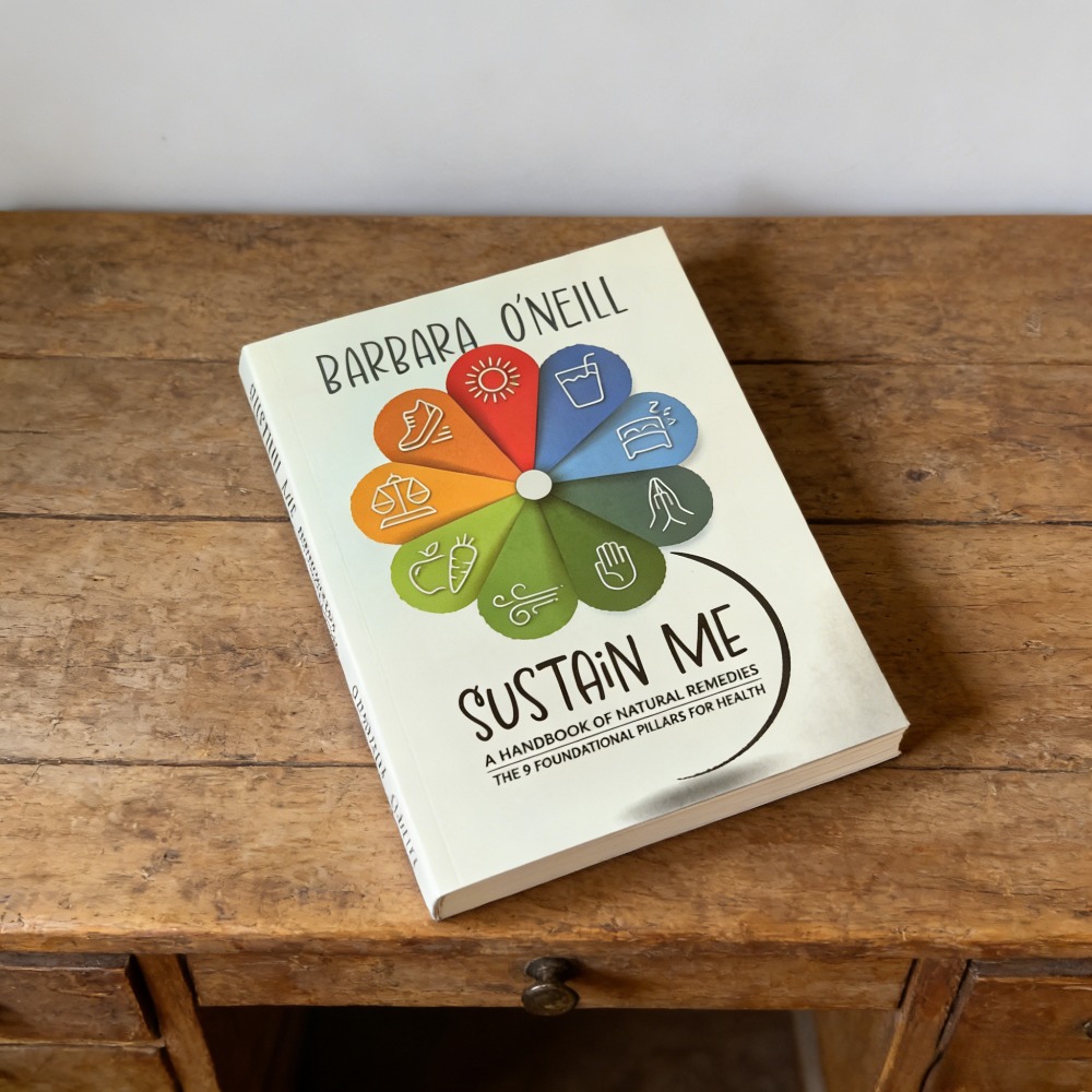 Health Wellness Foundation - Sustain Me English Paperback di Barbara